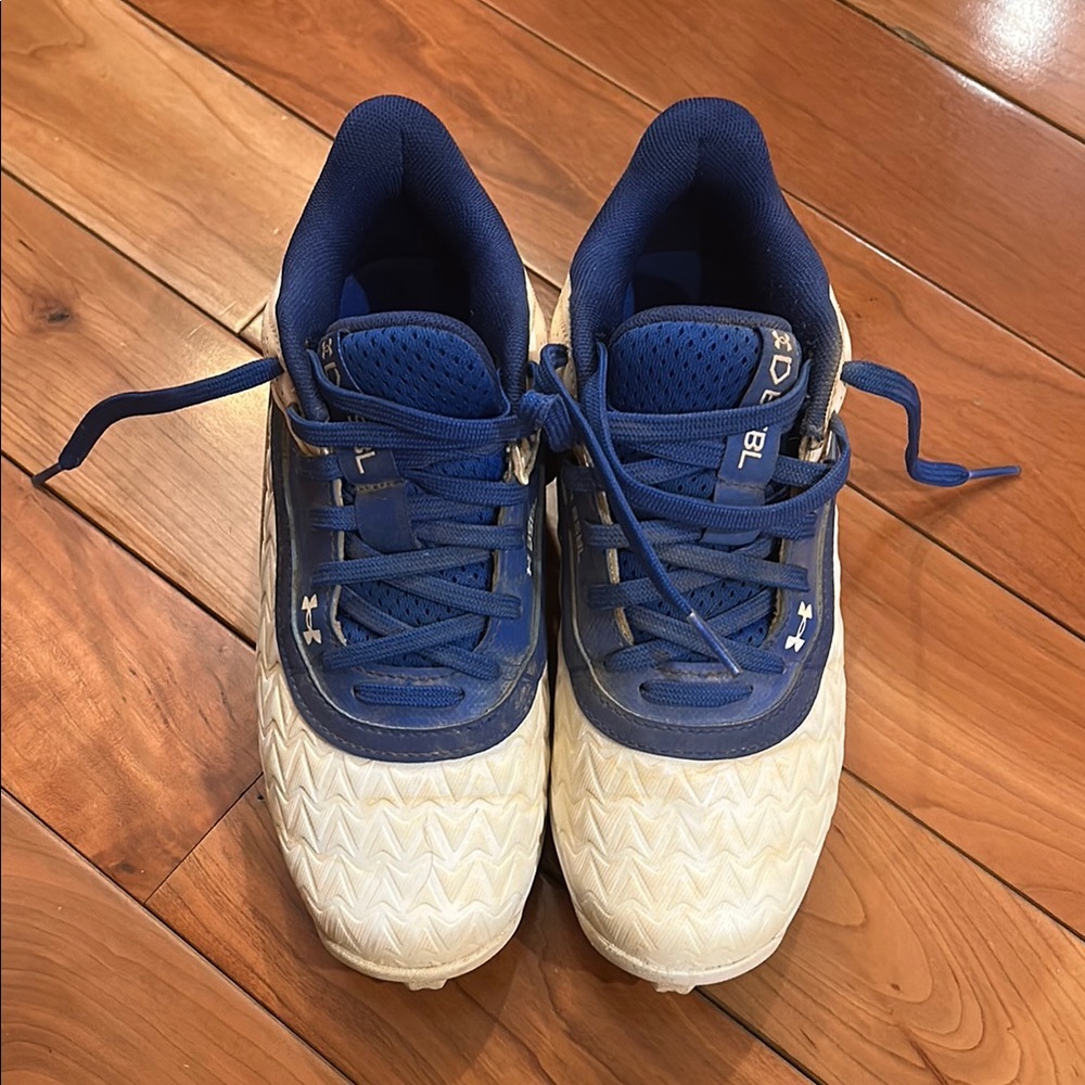 Under Armour Kids' leadoff low RM 3.0 Blue and White Shoes (3Y)